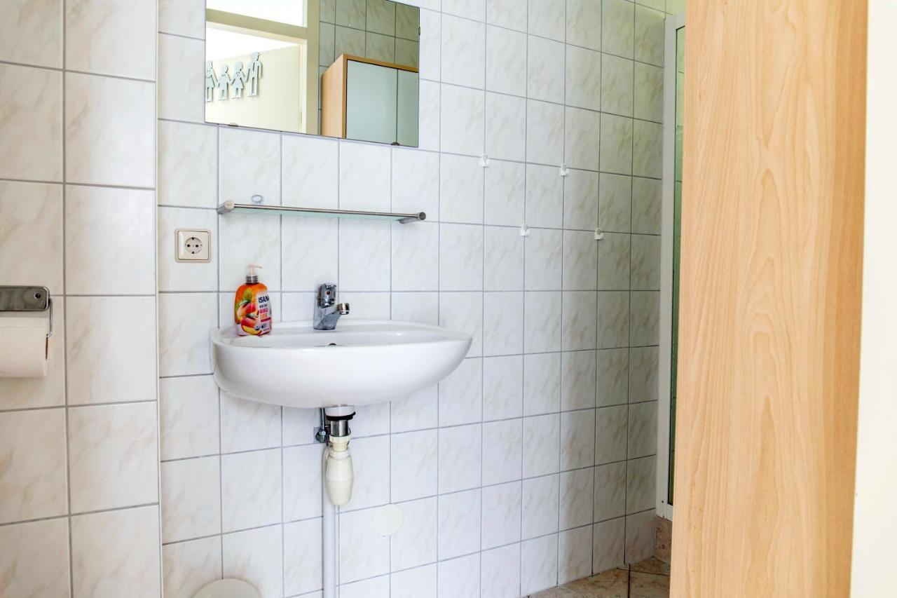 Bungalow 40 Op Recreatiepark De Wielen 荷属圣马丁 外观 照片